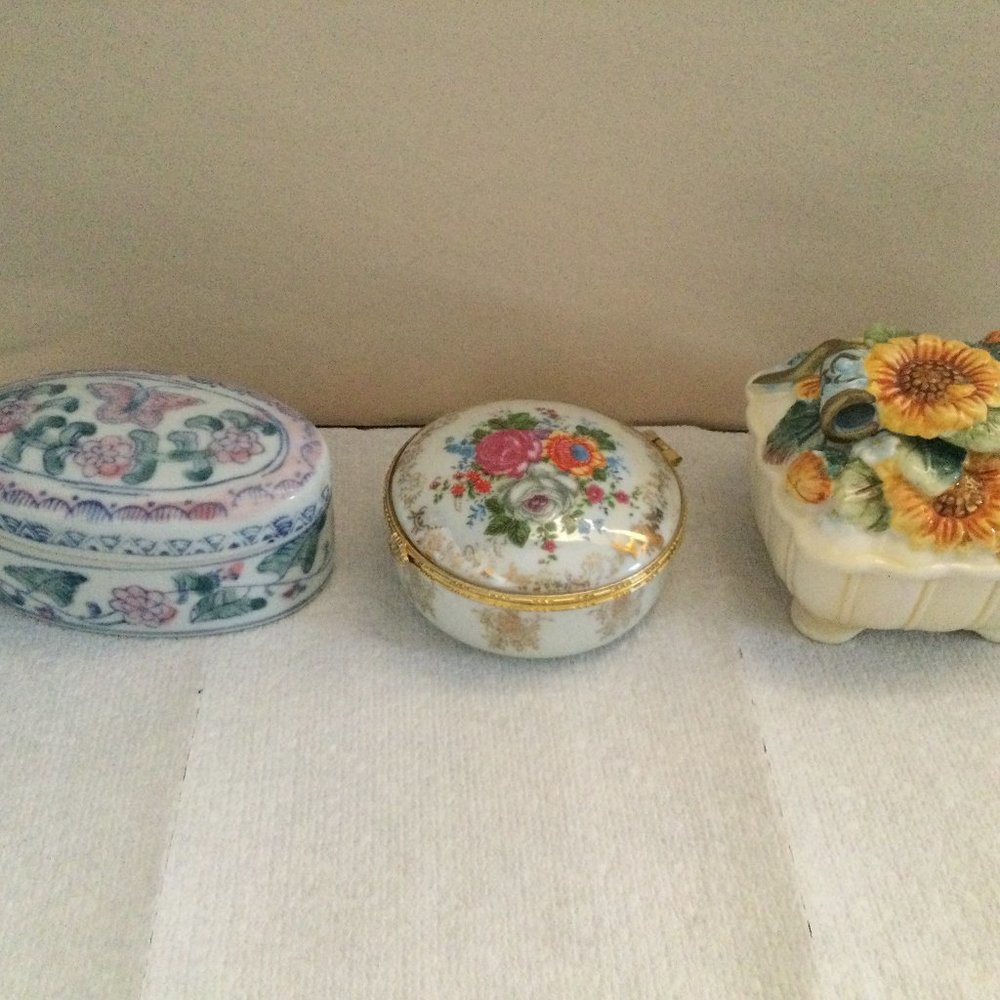 Lot of three ceramic porcelain trinket box jewelry box floral